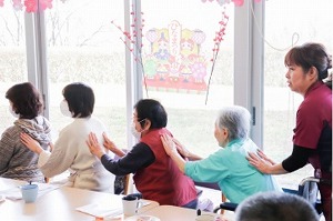 リウマチケアサロンの一場面（タッチケアの一場面）